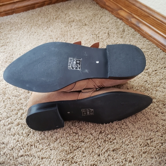 Asos Design Alissa Buckled Flat Boots - Picture 10 of 11